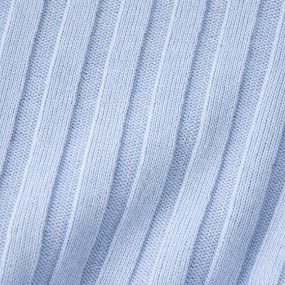 Top - Picture 4 of 5